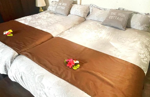 Nago Apartment | Discover アイアンコテージ: Perfect Family Getaway with Kitchen