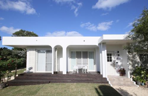 Shiraho Villa | Explore アイニクル ヴィラ - Family-Friendly on Ishigaki Island