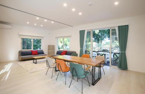 Shiraho Villa | Explore アイニクル ヴィラ - Family-Friendly on Ishigaki Island