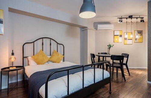 Naniwa Apartment | Explore アリタ日本橋西1F: Family-Friendly Retreat Awaits