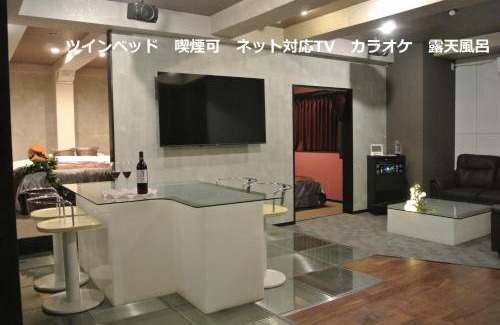 Kanie Hotel | Elegant HOTELウォーターゲート蟹江 for Romantic Getaways