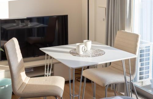 Joto Apartment | Ei Building: Family-Friendly Escape with High Guest Ratings