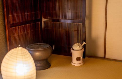 Nishi-Ueta Cho Hotel | Pet-Friendly Retreat at オリーブの宿 澳邸 - Rated 8.7/10