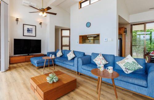 Sakiyama Villa | Family-Friendly Nalu Mele Resort with Inviting Hot Tub