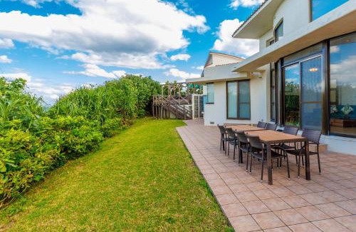 Sakiyama Villa | Family-Friendly Nalu Mele Resort with Inviting Hot Tub