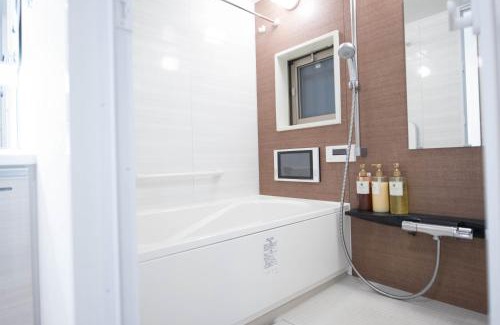 Dotonbori Apartment | Explore Family-Friendly Comfort at クリスタルエグゼ 日本橋