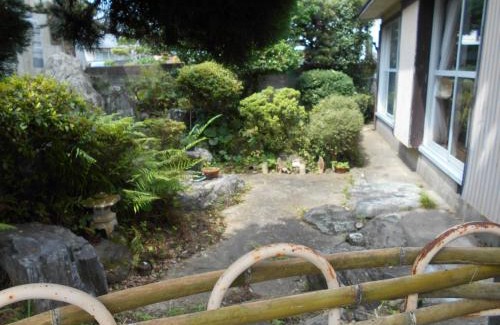 Nahari-cho House | Cozy Guesthouse Yorozuya: Family-Friendly with Kitchen Access