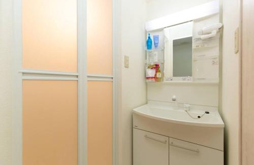 Shikitsuhigashi Apartment | Family-Friendly Guesthouse Near Daikokucho Station