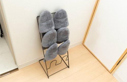 Shikitsuhigashi Apartment | Family-Friendly Guesthouse Near Daikokucho Station