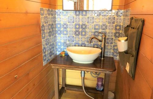 Amami Apartment | Guesthouse Amami Rurikakesu: Family-Friendly Retreat