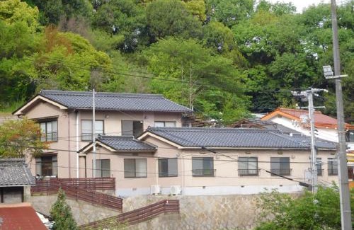Onomichi House | Family-Friendly Retreat at Guesthouse Onomichi Pawpaw