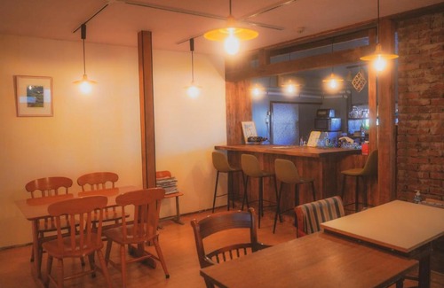 Shibetsu House | Cozy Guesthouse & Café Bar Estoraru with Breakfast Included