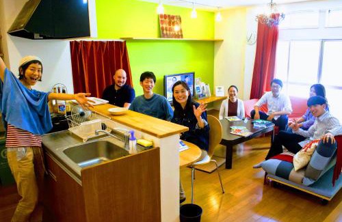 Kochi Apartment | Family-Friendly Guesthouse Lululu: Ideal for Groups & Retreats