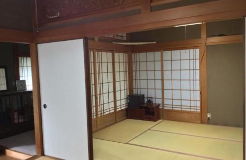 Hongucho Hongu House | Welcoming Guesthouse Rei: Highly Rated with Family-Friendly Amenities