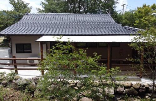 Minamiaso House | Relaxing Retreat at コテージくぎの with Open-Air Hot Springs
