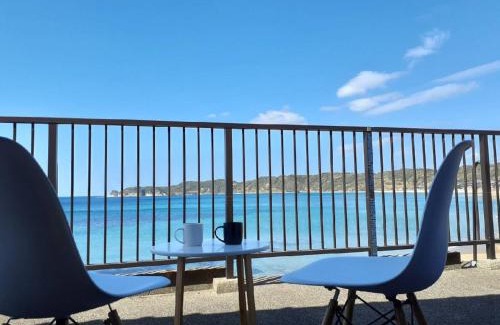 Oda House | Beachfront Family Retreat at コンドミニアム海のまんまえ荘