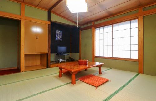 Minamiuonuma Hotel | Relaxing Retreat at サンバレーひぐち with Hot Tub Access