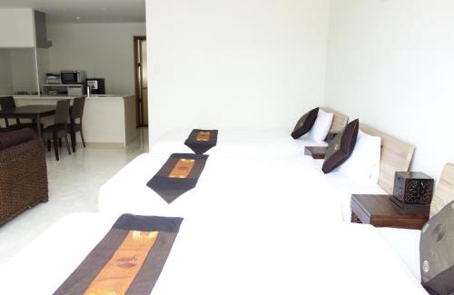 Chatan Villa | Explore Sunline Chatan Condominium Resort with Hot Tub & Breakfast