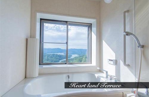 Minamiise House | Relax at シーテラス1-10A: Pet & Child Friendly Retreat