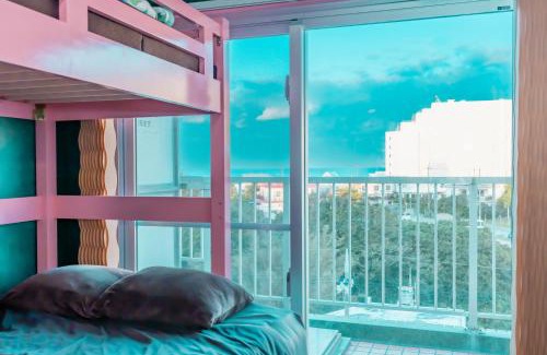 Maeganeku Apartment | Convenient Beach Access & Ocean Views at シートピア恩納村