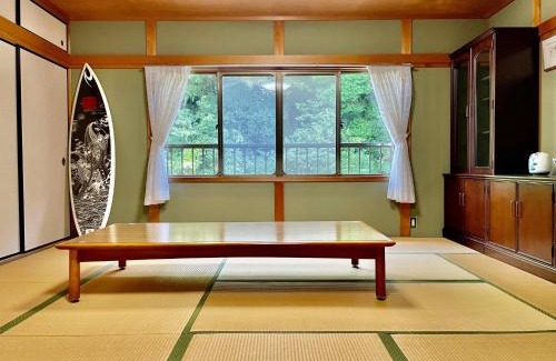 Toyo House | Kid-Friendly Stay at シーラニ白浜荘 with Kitchen Access