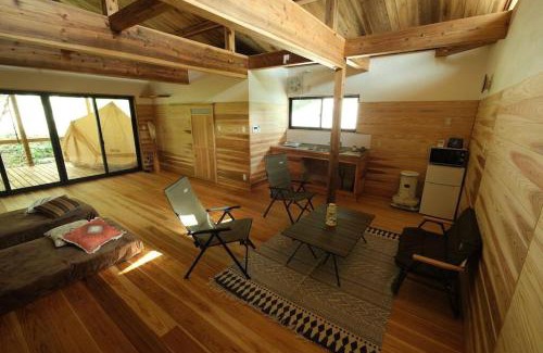 Yakushima House | Discover Snapper Rock, Yakushima - 9.7/10 Review Score!