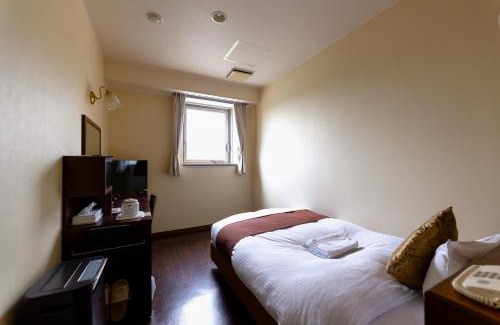 Isohara Hotel | Explore Central Hotel Isohara: A Budget-Friendly Retreat