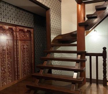 Usami House | Relaxing Getaway at Deer Head with Hot Tub & Kitchen