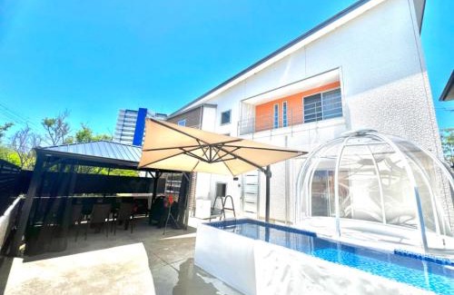Shirahama Apartment | Family-Friendly Villa with Pool, BBQ & Minutes to the Beach