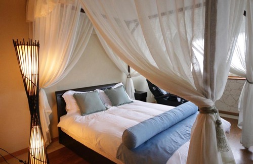 Taketomi-jima Taketomi-cho Apartment | Oceanfront Retreat at パティオ石垣 - 4-Star Comfort Awaits