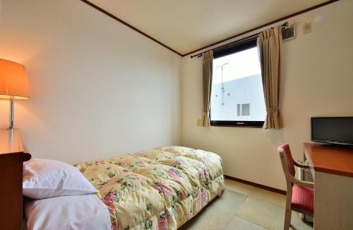 Omura Hotel | Family-Friendly Stay at ビジネスホテル古賀島