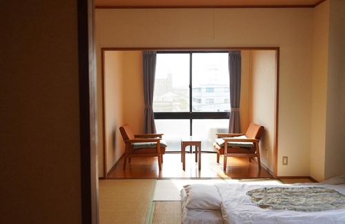 Yatsuka-gun Hotel | Comfortable Stay at 越後家 with Hot Tub & Restaurant