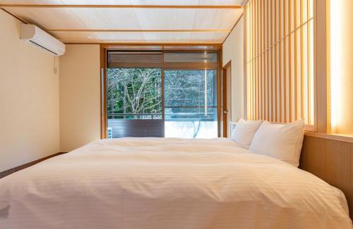 Hakone Villa | Dog-Friendly Retreat: 4-Star Resort with Hot Tub & Kids Fun