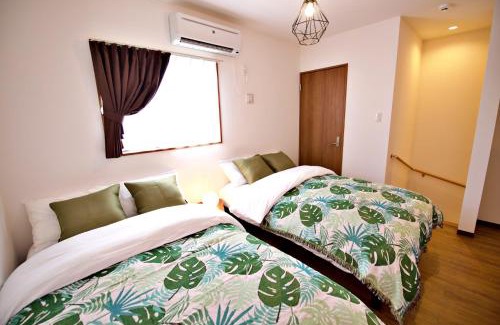 Taketomi-jima Taketomi-cho Apartment | Family-Friendly Plus Life Ohama Room 4 Awaits You