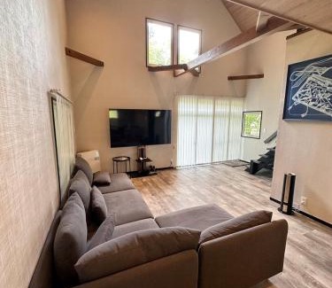Oishi Apartment | Pet-Friendly Retreat with Sauna & BBQ at The No.10河口湖