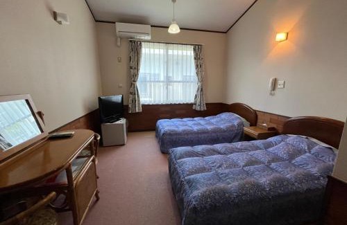 Ama Hotel | Family-Friendly Stay at ペンションパティオハウスリーフ
