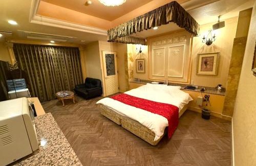 Higashiomi Hotel | Discover Hotel Mayfair: Adult-Only Stay with Breakfast