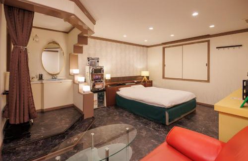 Omuta Hotel | Discover Hotel Respoir: Accessible Stay with Breakfast