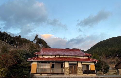 Hagi House | Pet-Friendly Retreat at The 34Sassys - Perfect for Families