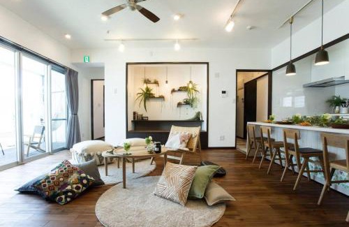 Kadena-cho Villa | Modern Retreat with BBQ Terrace & Free Wi-Fi for 10 Guests