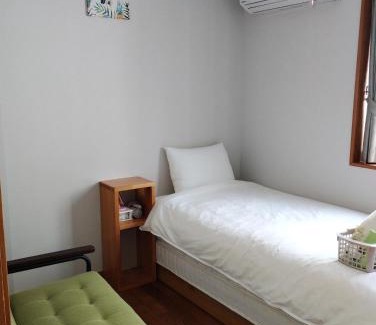 Tsuboya House | Discover Naha's Scenic Retreat: Spacious 6LDK for Groups