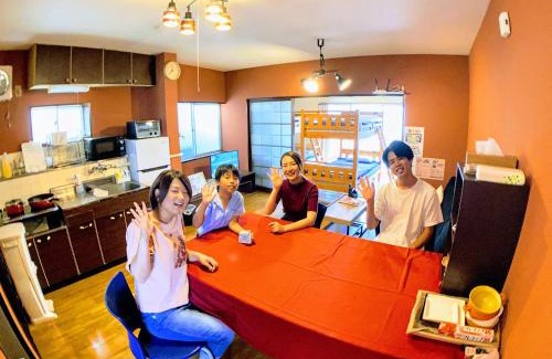 Kochi Apartment | Family-Friendly Retreat at ルルルあたご: Perfect for Groups