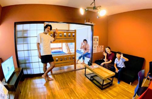Kochi Apartment | Family-Friendly Retreat at ルルルあたご: Perfect for Groups