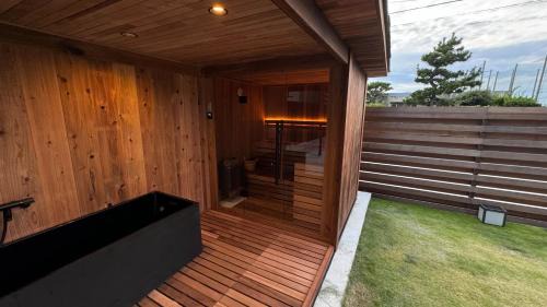 Hojo House | Elite Retreat with Sauna, Ice Bath & Family-Friendly Vibes