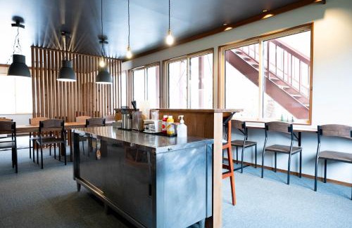 Yuzawa Hotel | Discover Comfort at ロッヂモントゼー with Family-Friendly Amenities