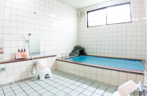 Yuzawa Hotel | Discover Comfort at ロッヂモントゼー with Family-Friendly Amenities