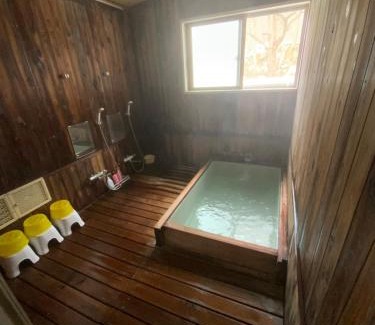 Zaoonsen Hotel | Relax at ロッヂ スガノ: Spa, Hot Tub & Family-Friendly
