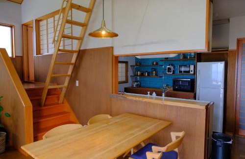 Echizen-cho House | Experience Oceanfront Bliss at ワタリグラスハウス