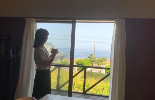 Echizen-cho House | Experience Oceanfront Bliss at ワタリグラスハウス