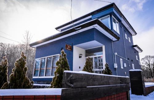 Nanae Apartment | Discover Villa Yukara: Family & Pet-Friendly Retreat